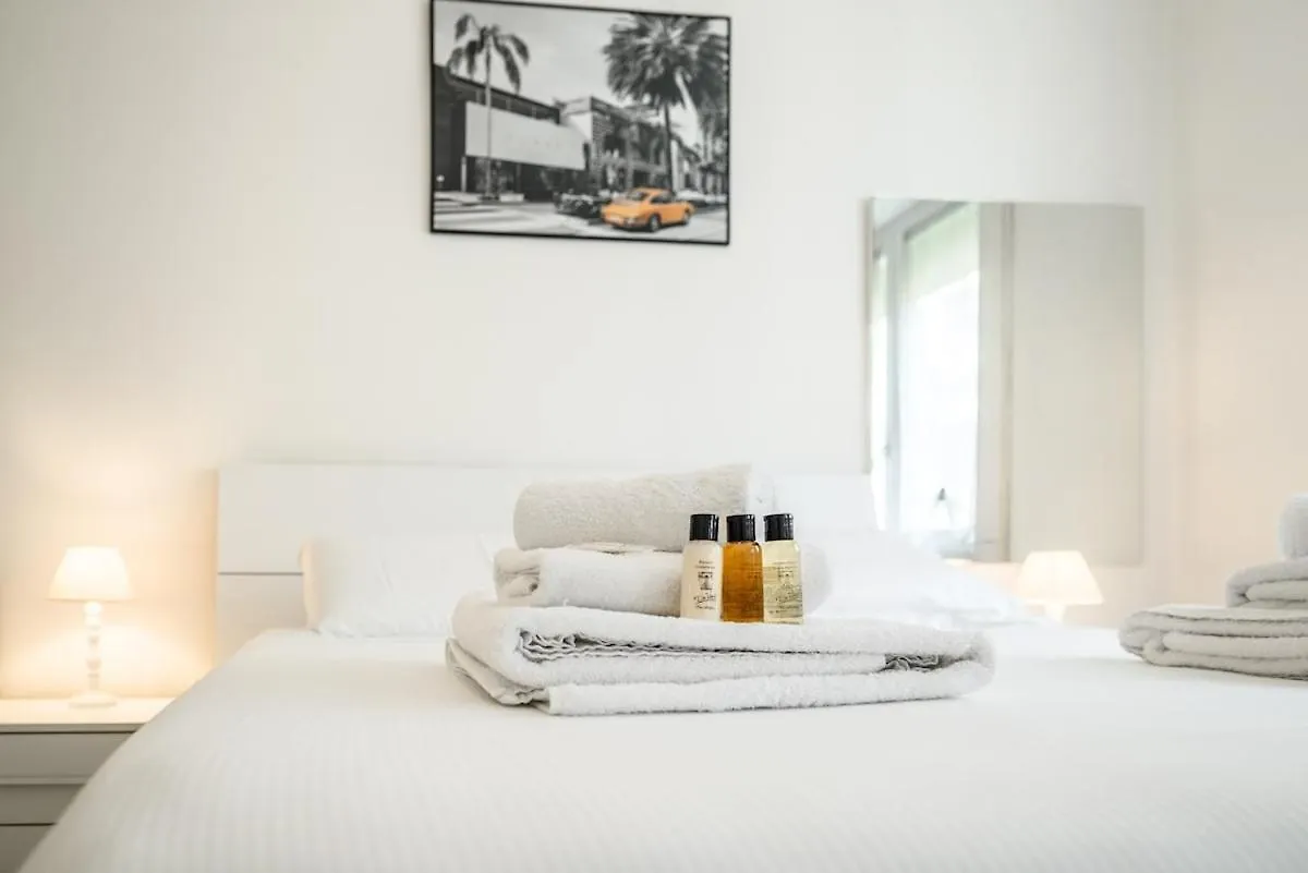 Casa Gioia 50 Metres From The Metro Wifi Ac Apartment Milan 0*,  Italy