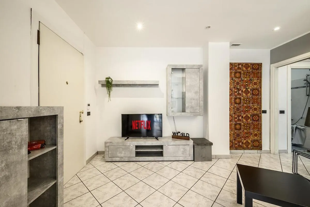 Casa Gioia 50 Metres From The Metro Wifi Ac Apartment Milan
