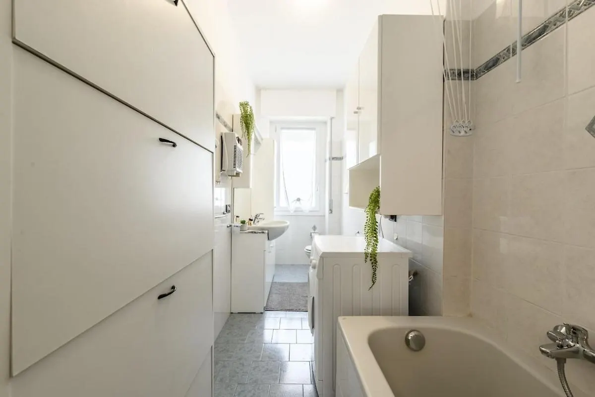 Casa Gioia 50 Metres From The Metro Wifi Ac Apartment Milan 0*,  Italy