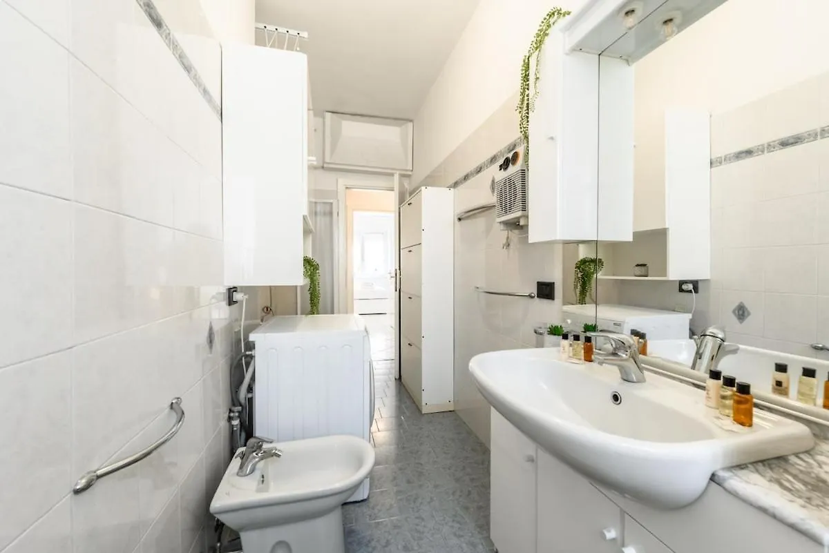 Casa Gioia 50 Metres From The Metro Wifi Ac Apartment Milan Italy