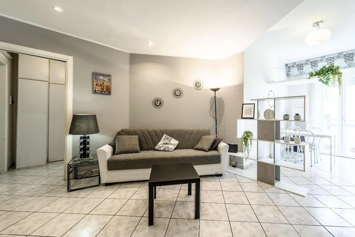 Casa Gioia 50 Metres From The Metro Wifi Ac Apartment Milan
